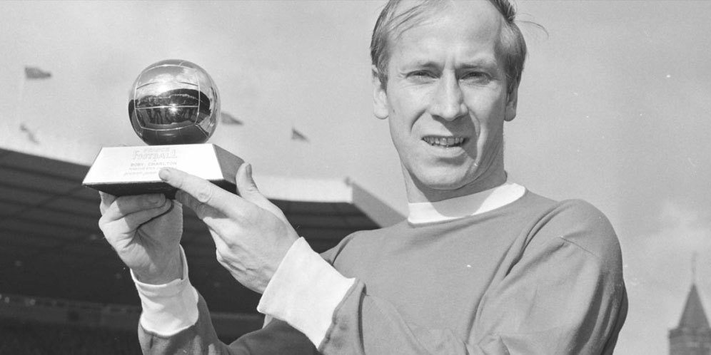 2. Bobby Charlton (249 gol)