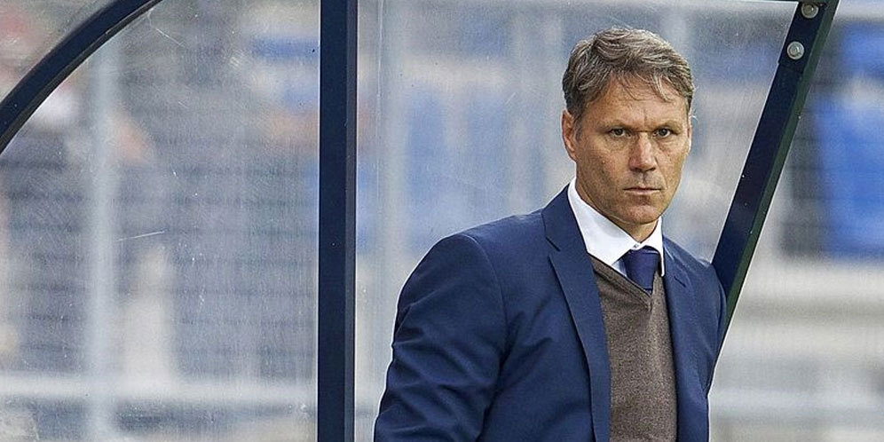 Van Basten Ingin Aturan Offside Dihapus