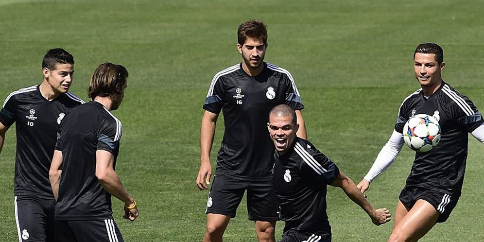 Pasca Clasico, Madrid Latihan dengan Gembira