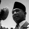 Bung Karno, Sepakbola, Politik dan Bahasa Persatuan