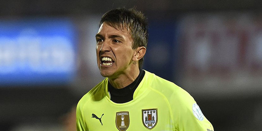 Liverpool Minati Jasa Muslera