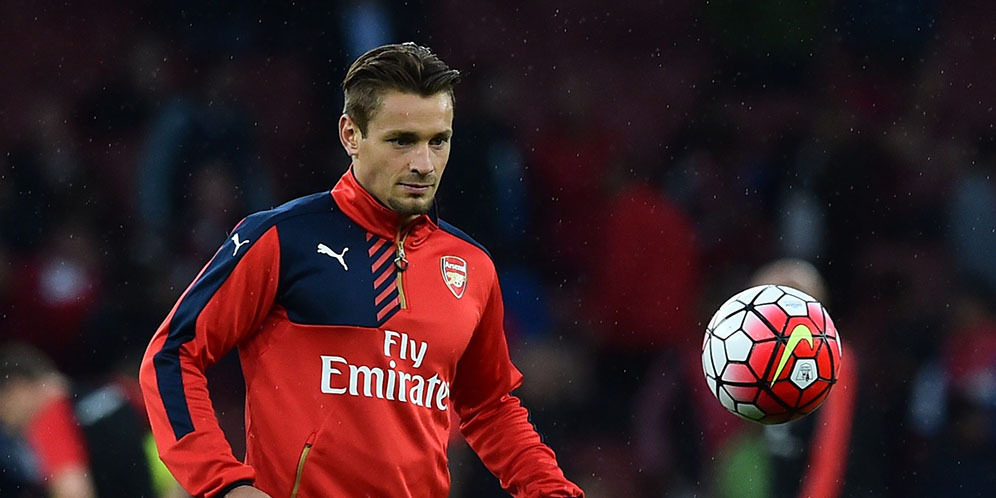 PSG Ingin Tampung Debuchy dari Arsenal