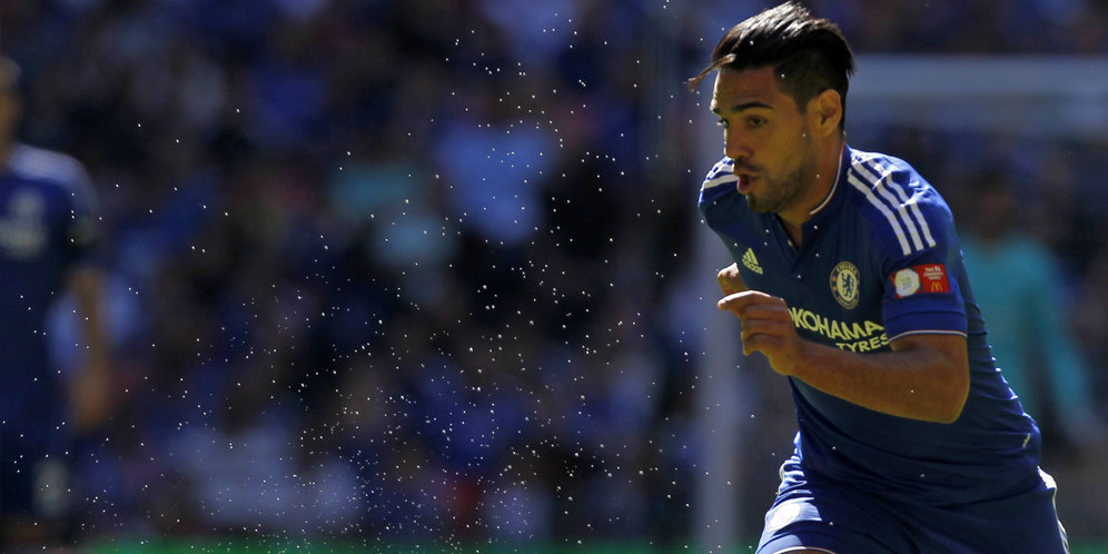 Kendala Gaji, Chelsea Sulit Buang Falcao 