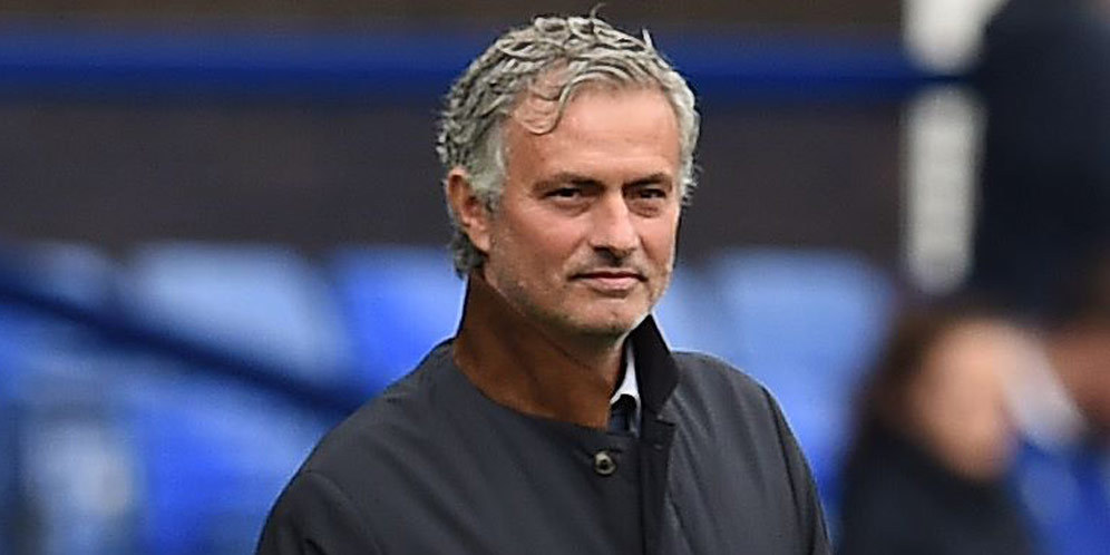 Real Madrid Ingin Bajak Mourinho dari MU