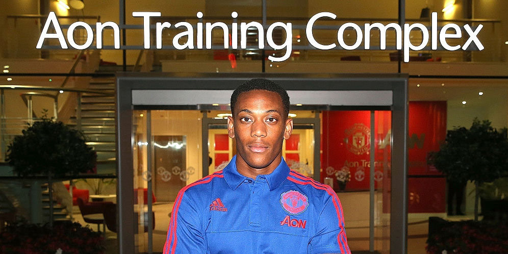 Martial Pilih Manchester United Karena Louis van Gaal