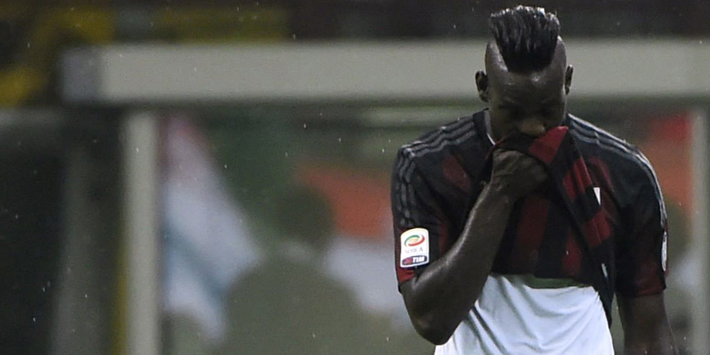 Diprotes Milanisti, Balotelli Bela Rossoneri