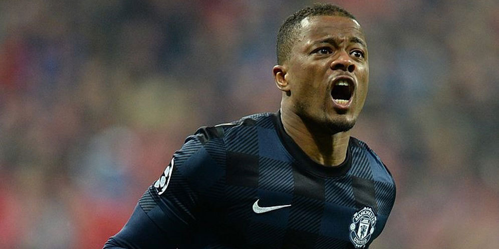 Patrice Evra Pertimbangkan Kembali ke Premier League