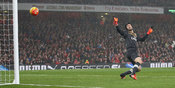Peluang Juara Arsenal Tergantung Petr Cech Peluang Juara Arsenal Tergantung Petr Cech