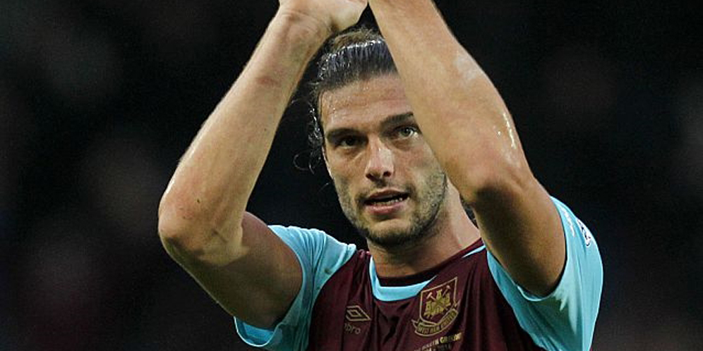 West Ham Siap Lepas Andy Carroll