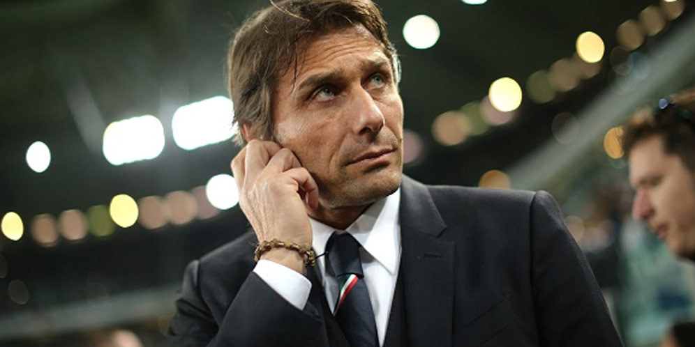 Roma Menunggu Conte