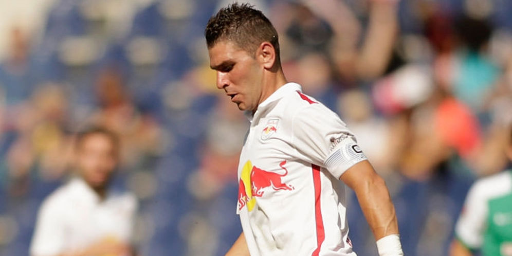 Barcelona Inginkan Jonathan Soriano