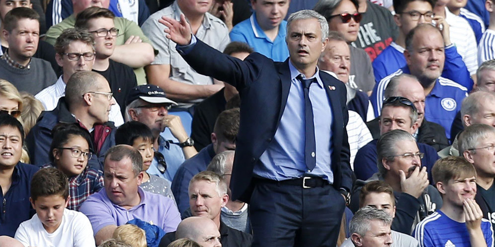 Mourinho ke MU, Fans Chelsea Patah Hati