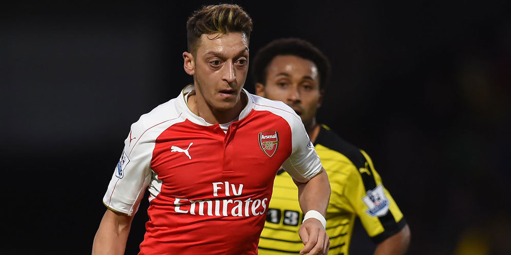 Bayern Munchen Harus Matikan Mesut Ozil