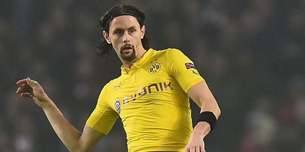 Peluang Liverpool Boyong Subotic 60 Persen