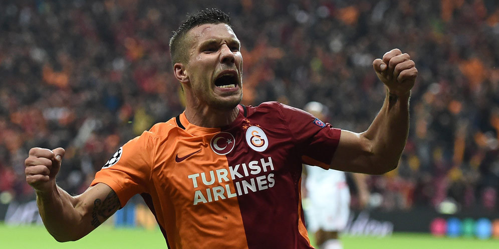 Giliran Podolski Yang Jadi Sasaran Uang Tiongkok