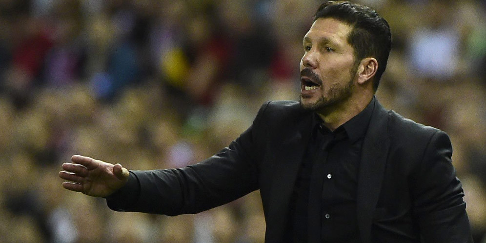 Simeone Serahkan Gelar La Liga pada Barcelona