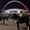 Momen Menyentuh Saat Wembley Nyanyikan Lagu Kebangsaan Prancis