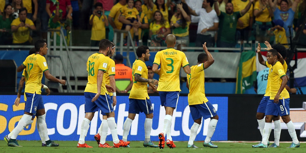 Brasil Sukses Benamkan Peru di Salvador Brasil Sukses Benamkan Peru di Salvador