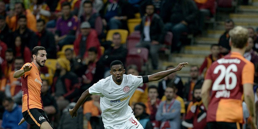 Spektakuler, Assist Backheel Jarak Jauh Eto'o vs Galatasaray