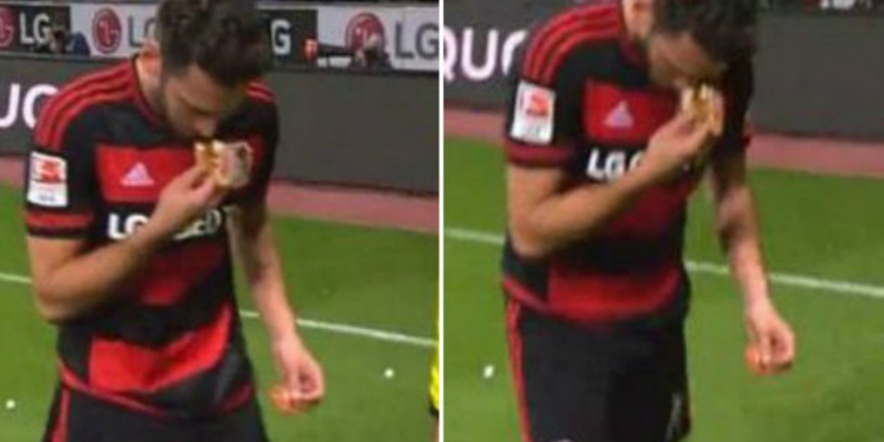 Dilempar Babi, Ini Reaksi Pemain Muslim Calhanoglu 