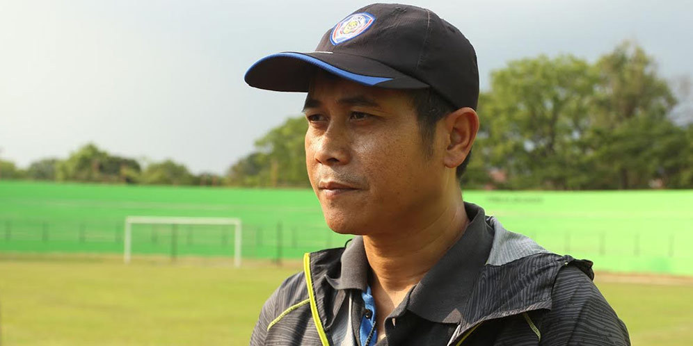 Pelatih Arema Maklumi Blunder Made Wardana