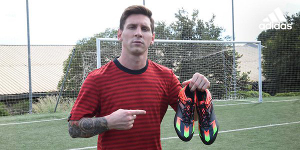Jelang Clasico, Ini Lima Sepatu Spesial Lionel Messi