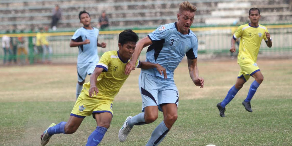 Uji Coba Persegres vs Persela Nyaris Dihentikan Polisi