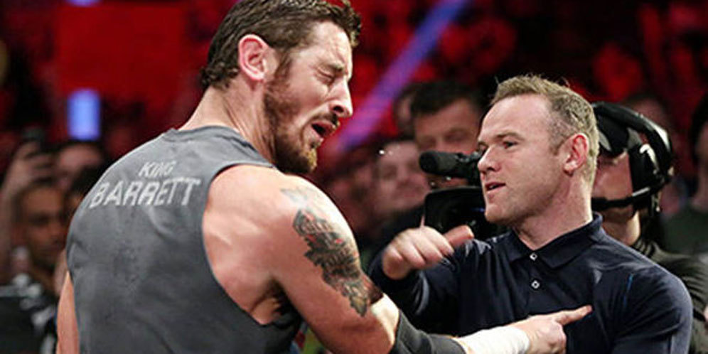 Ditampar Rooney, Bintang Smackdown Satroni Old Trafford