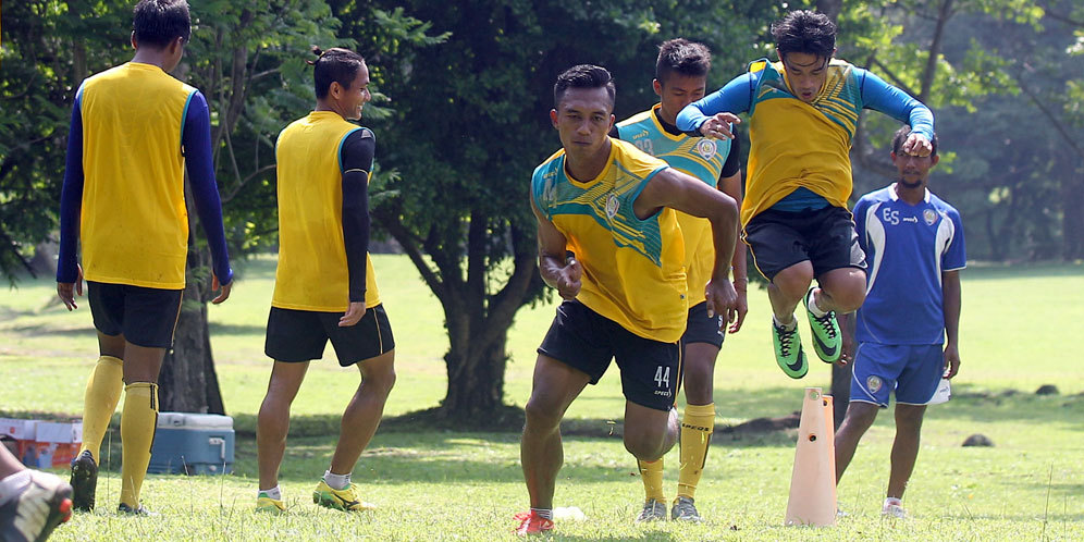 Arema Cronus Maksimalkan Pemain Yang Ada