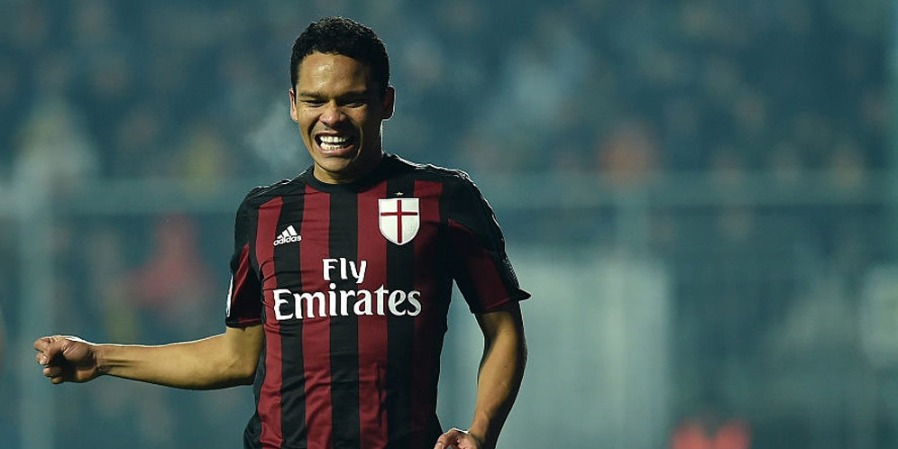 Bacca Cetak Gol Rabona, Zapata Tak Terkejut