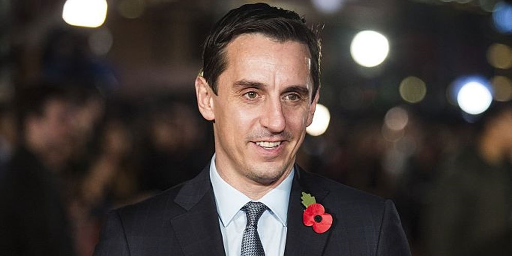 Gary Neville Berikan iPad untuk Semua Pemain Valencia