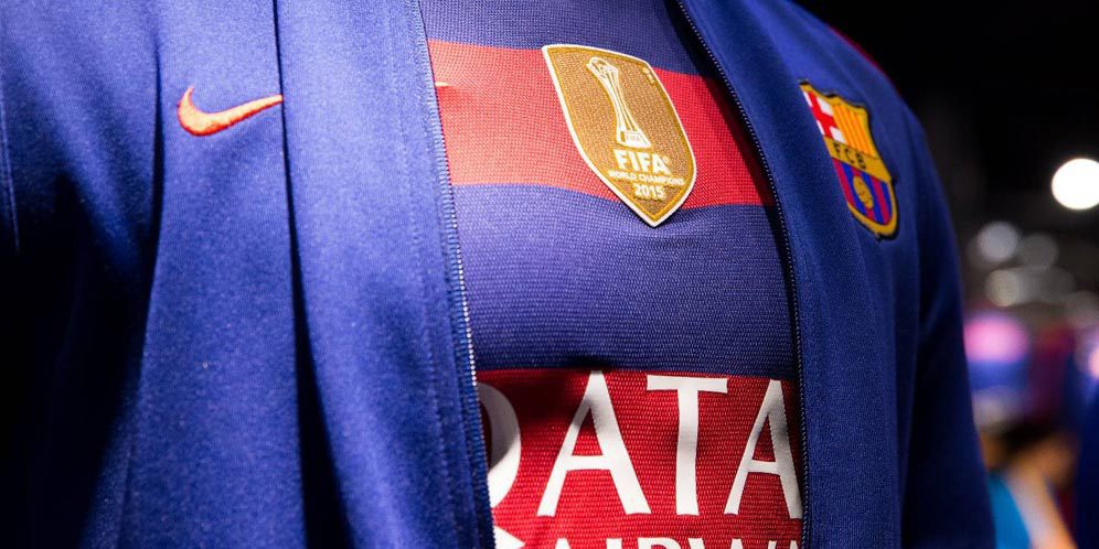 Barcelona Resmi 'Rebut' Badge Juara Dunia Dari Real Madrid