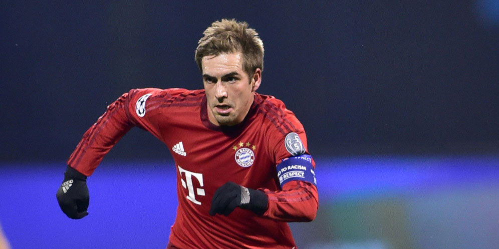 Lahm, 300 Kemenangan Bersama The Bavarians