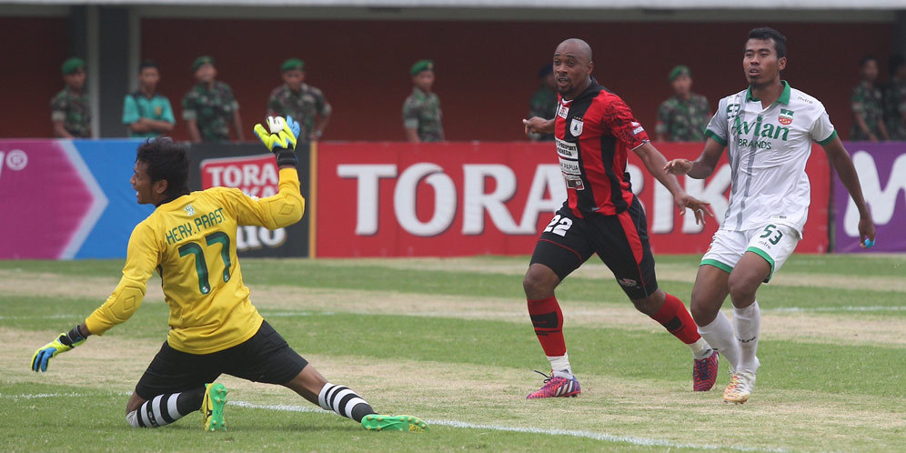 Persipura Bikin Surabaya United Hattrick Kalah