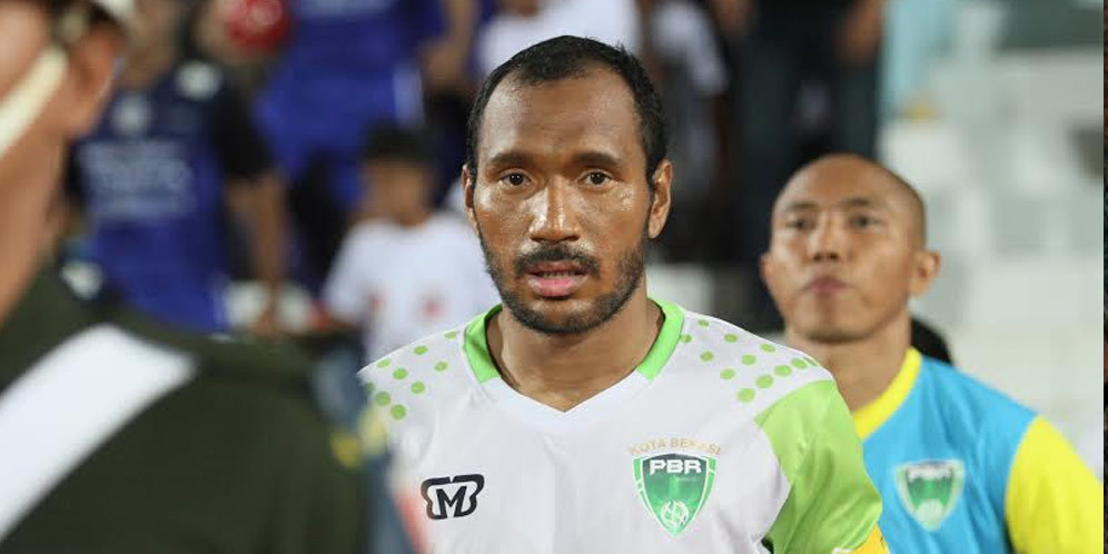 Leonard Tupamahu Jagokan Arema di Babak Delapan Besar