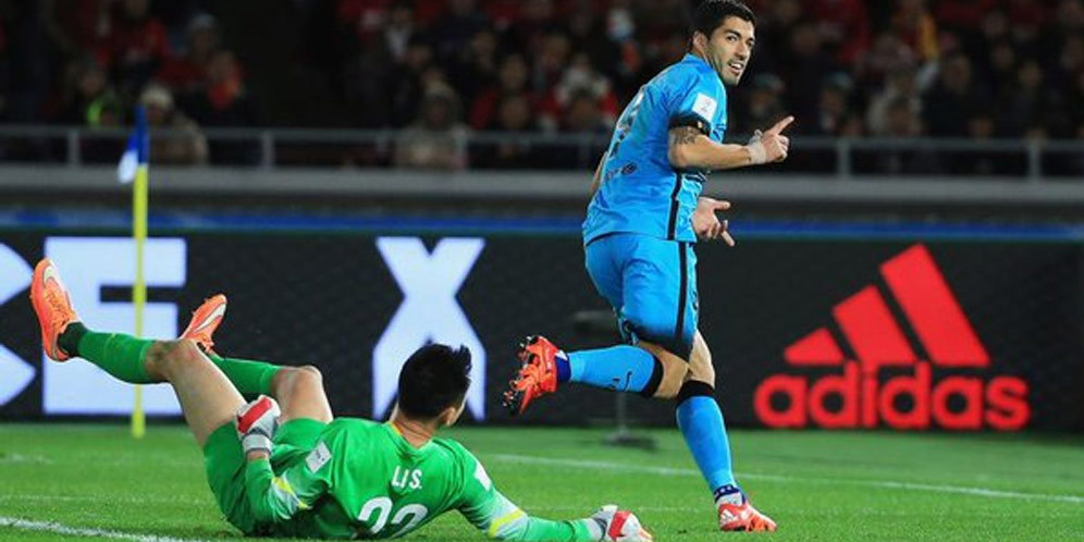 Hattrick Luis Suarez Benamkan Guangzhou Evergrande