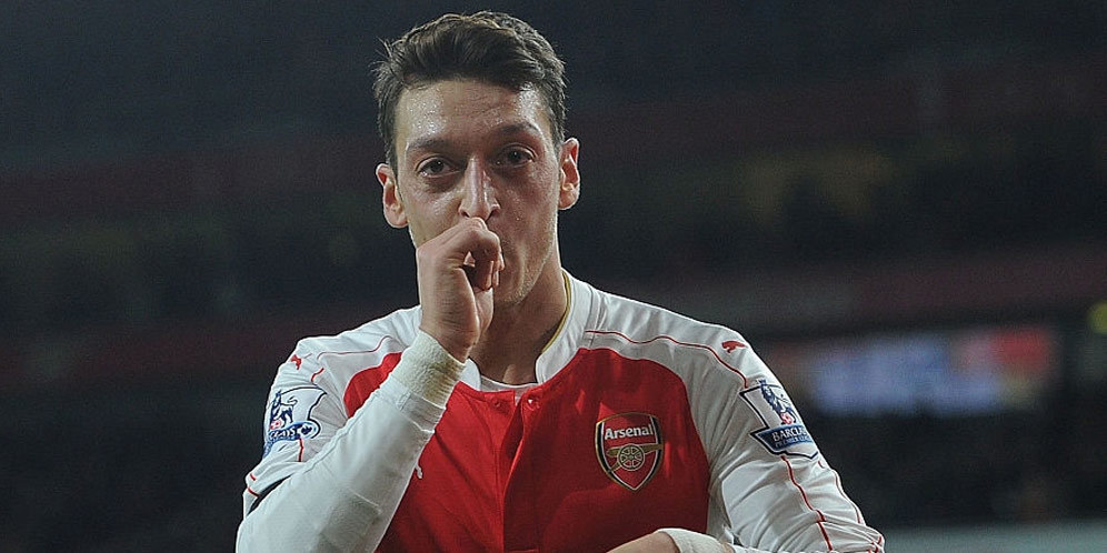 Ozil Siap Gabung Barcelona?