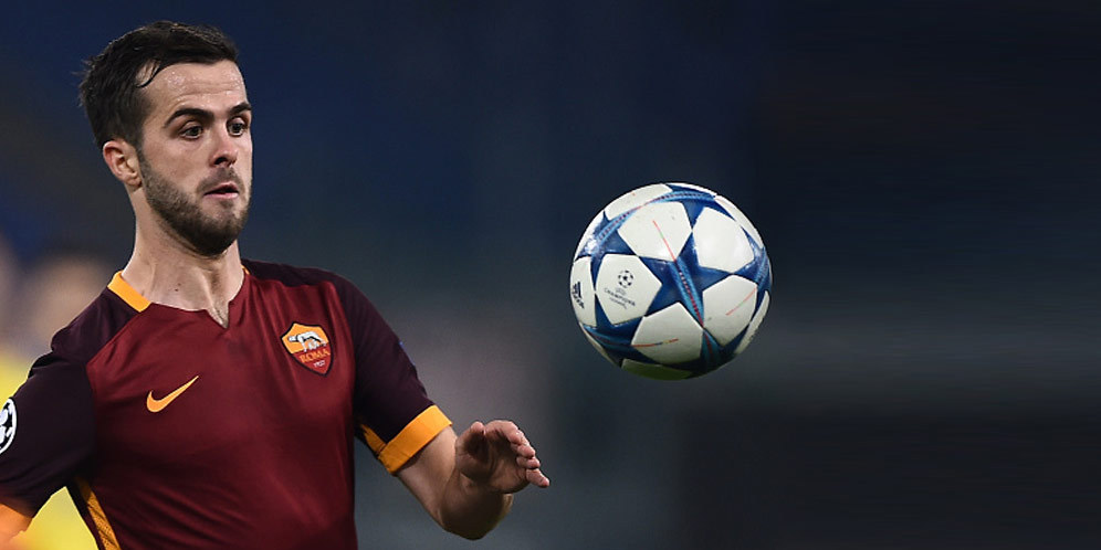 AS Roma Siap Lepas Pjanic ke Chelsea