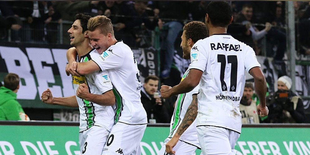 Moenchengladbach Beri Bayern Munchen Kekalahan Pertama