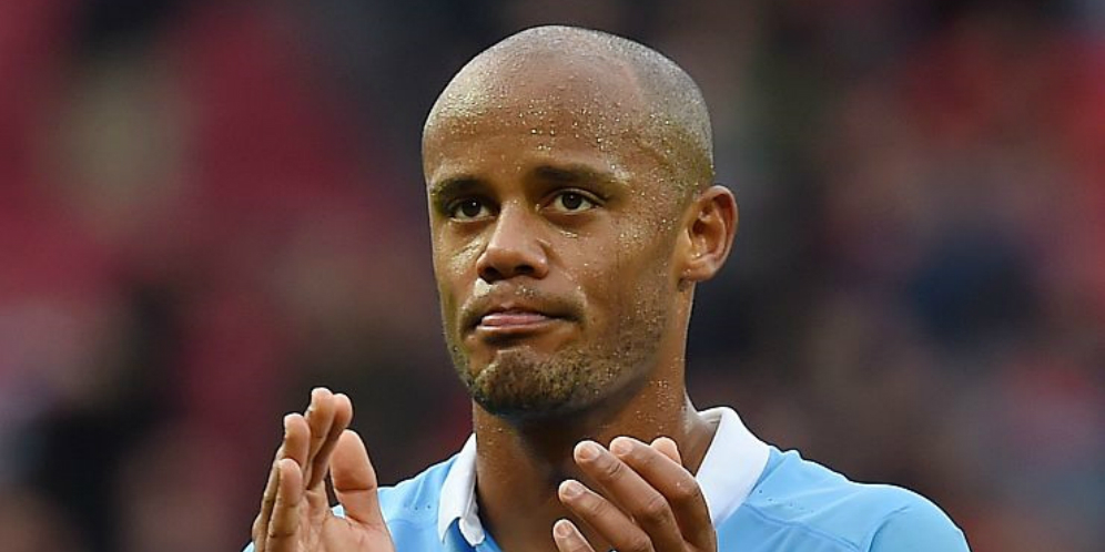 Saat Kompany Gagal Jadi 'Bek Terbaik' Untuk Buah Hatinya