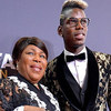 Lainnya Bawa Pacar, Pogba Gandeng Sang Bunda