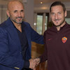 Jarang Bermain, Totti Serang Spalletti