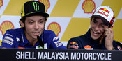 Dua Legenda MotoGP Salahkan Marquez Soal 'Sepang Clash' Dua Legenda MotoGP Salahkan Marquez Soal 'Sepang Clash'