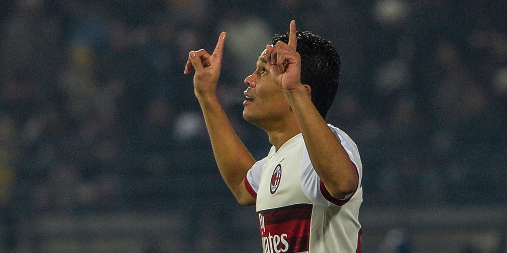 Carlos Bacca Tak Tergoda Tinggalkan AC Milan