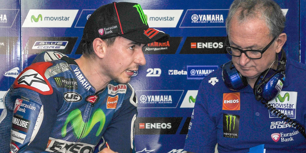 'Lorenzo Tak Mengeluh Tukar Data dengan Rossi'