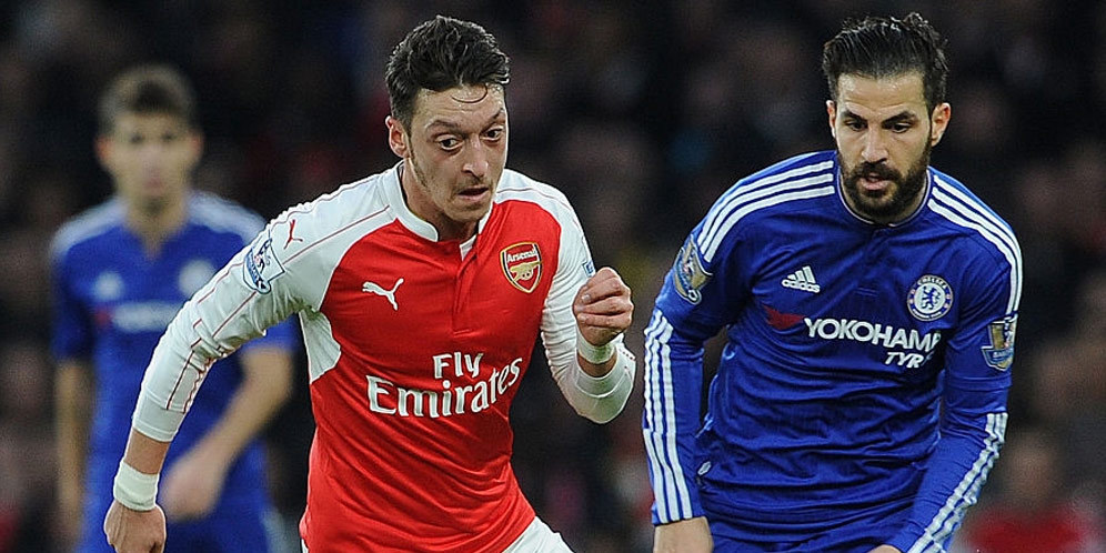 Nevin Klaim Fabregas Sukses Pecundangi Ozil