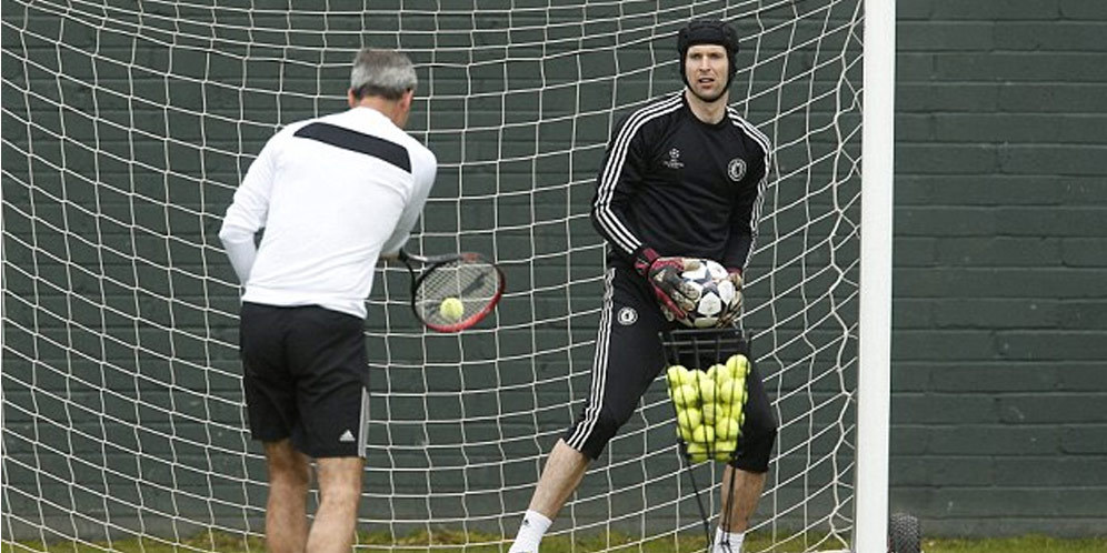 Sosok di Balik Ketangguhan Petr Cech