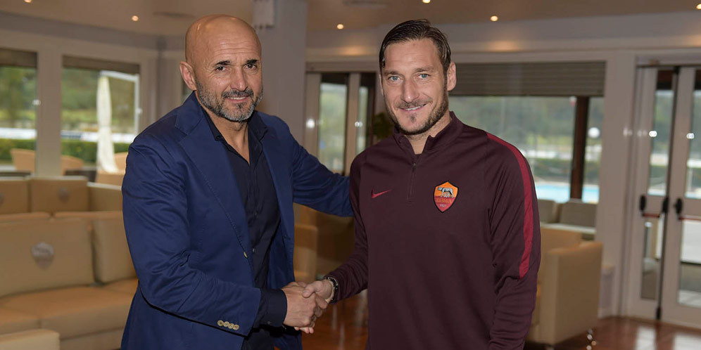 Spalletti: Saya Tak Ingin Bicara Totti Lagi!