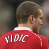 Vidic: Bek Muda MU Harus Dapat Contoh dari Senior