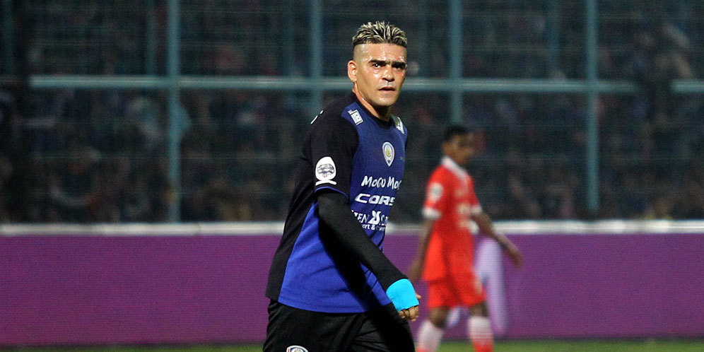 Arema Cronus Sukses Bekuk MU